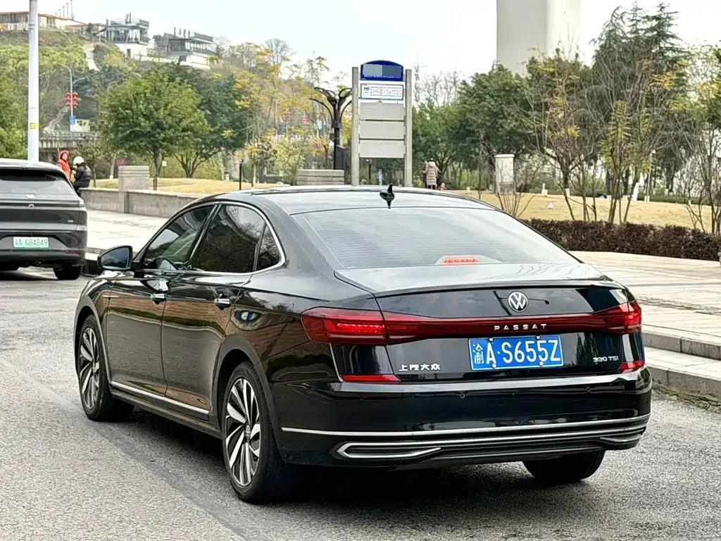 Volkswagen Passat 2022 из CN, фото 3