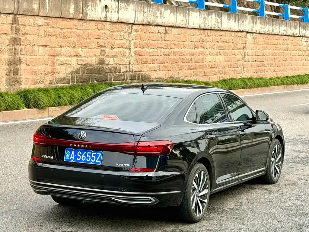 Volkswagen Passat 2022 из CN, фото 6