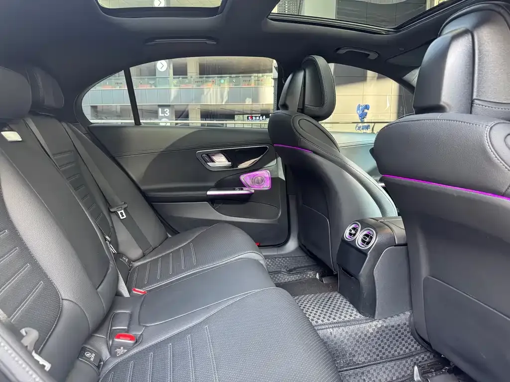 Mercedes-Benz C-Class 2025 из CN, фото 2
