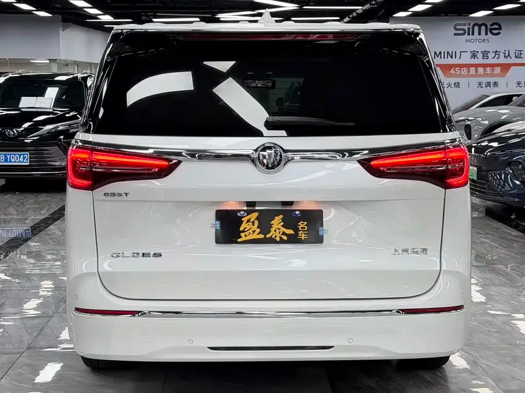 Buick GL8 2022 из CN, фото 10