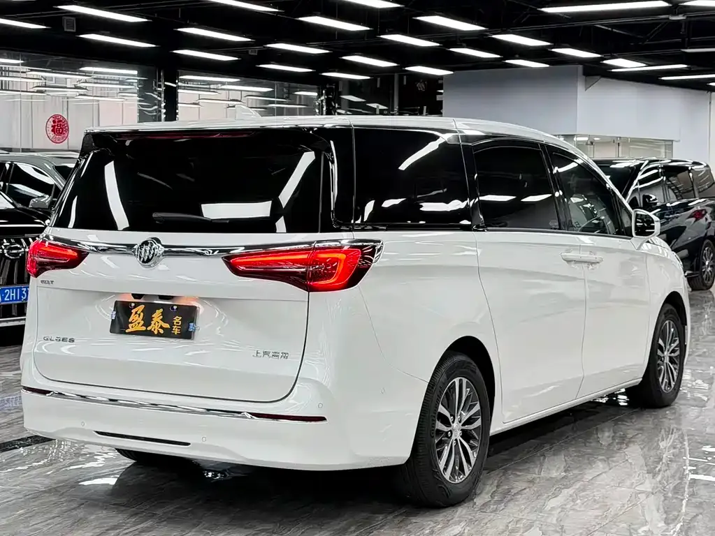 Buick GL8 2022 из CN, фото 3