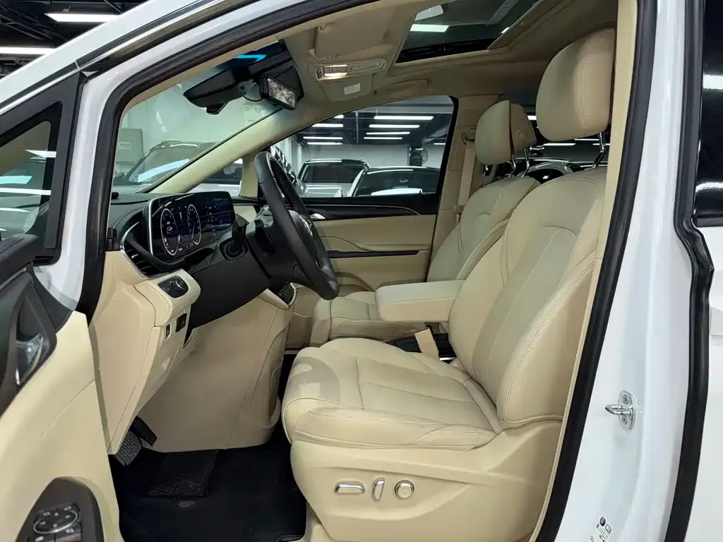 Buick GL8 2022 из CN, фото 5