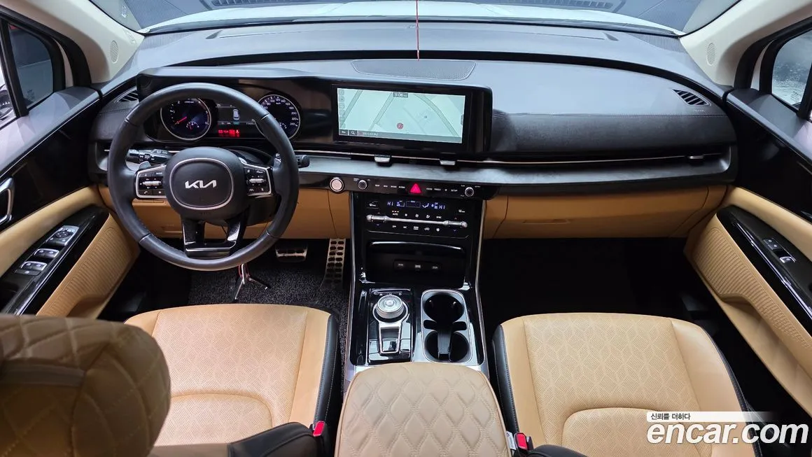 Kia Carnival — фото 10