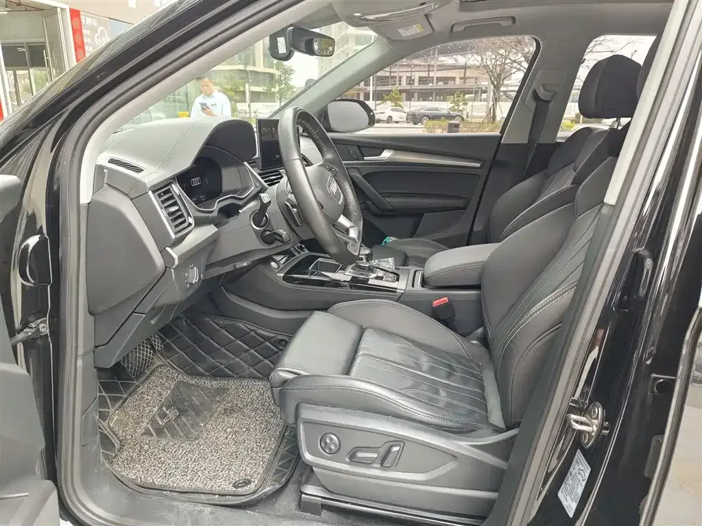 Audi Q5L 2022 из CN, фото 6