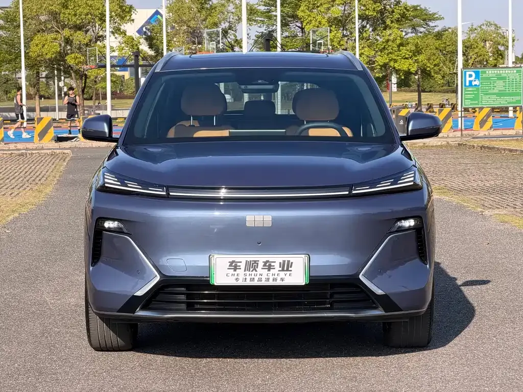 Geely 银河星舰7 — фото 10