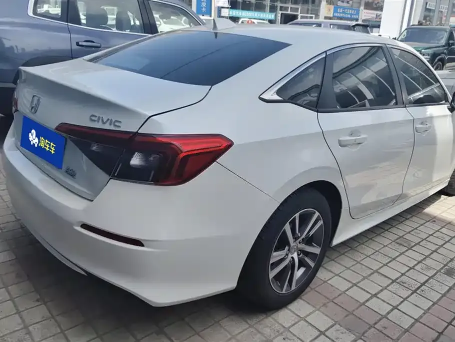 Honda Civic — фото 8