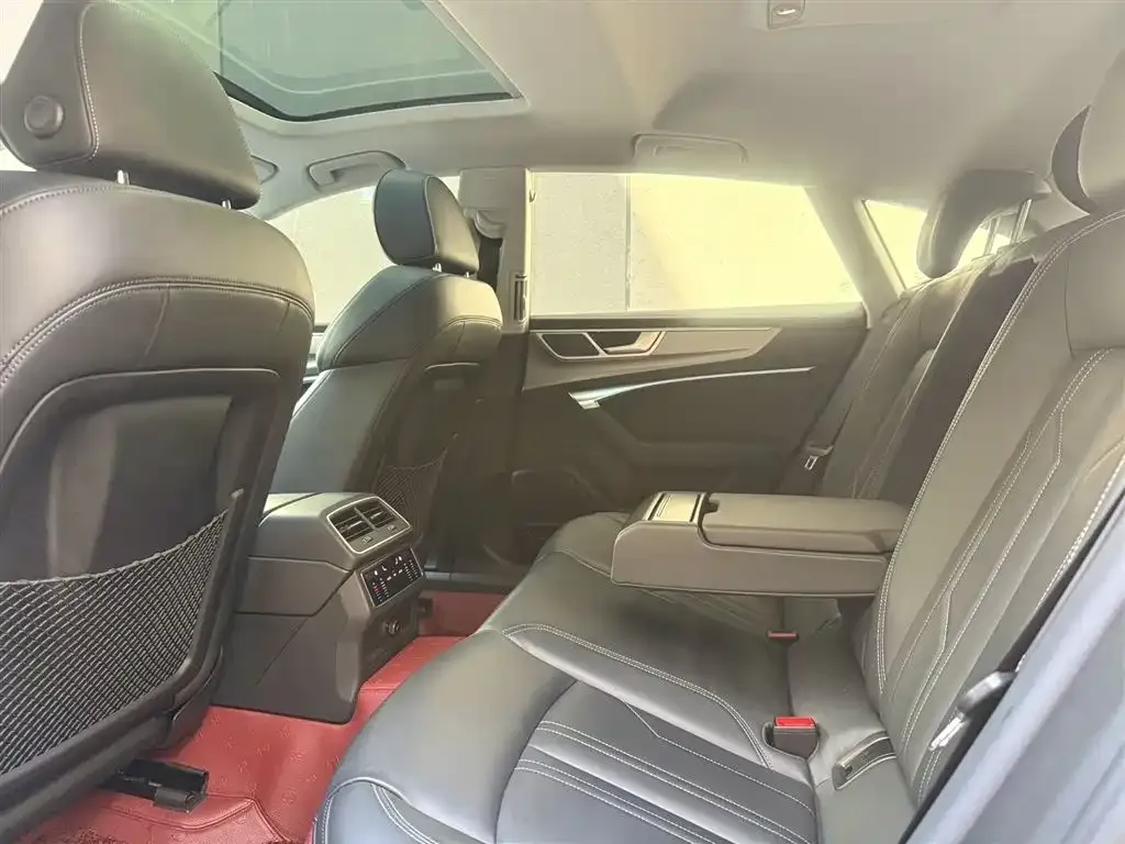Audi A7 2025 из CN, фото 3