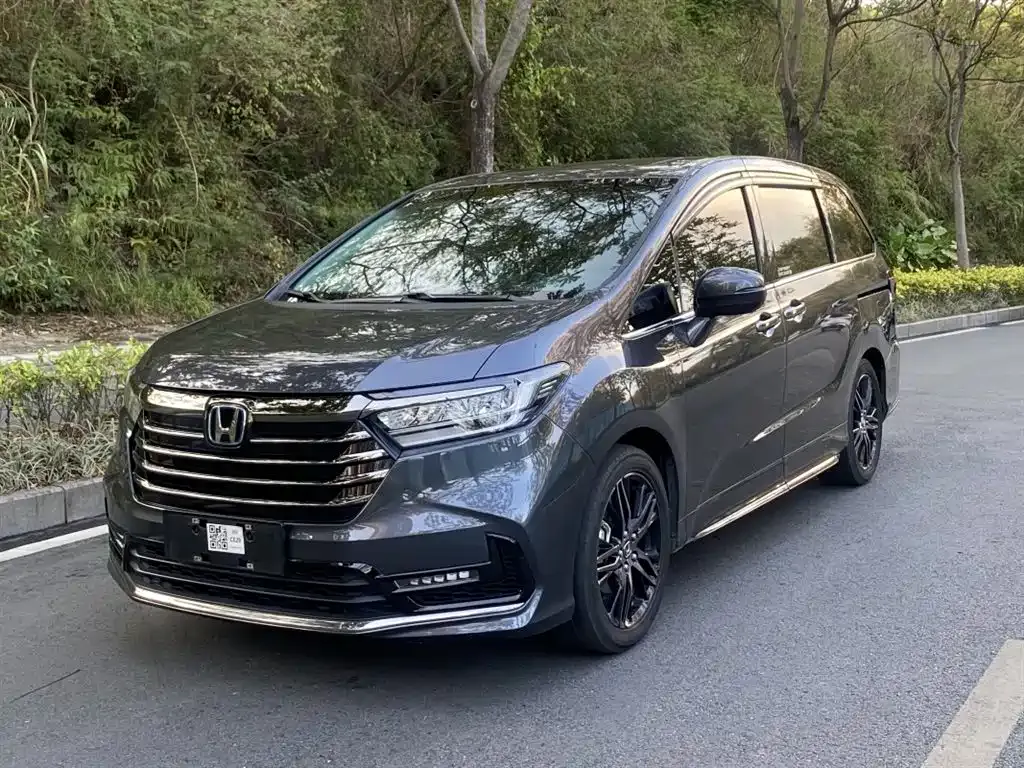 Honda Odyssey — фото 1
