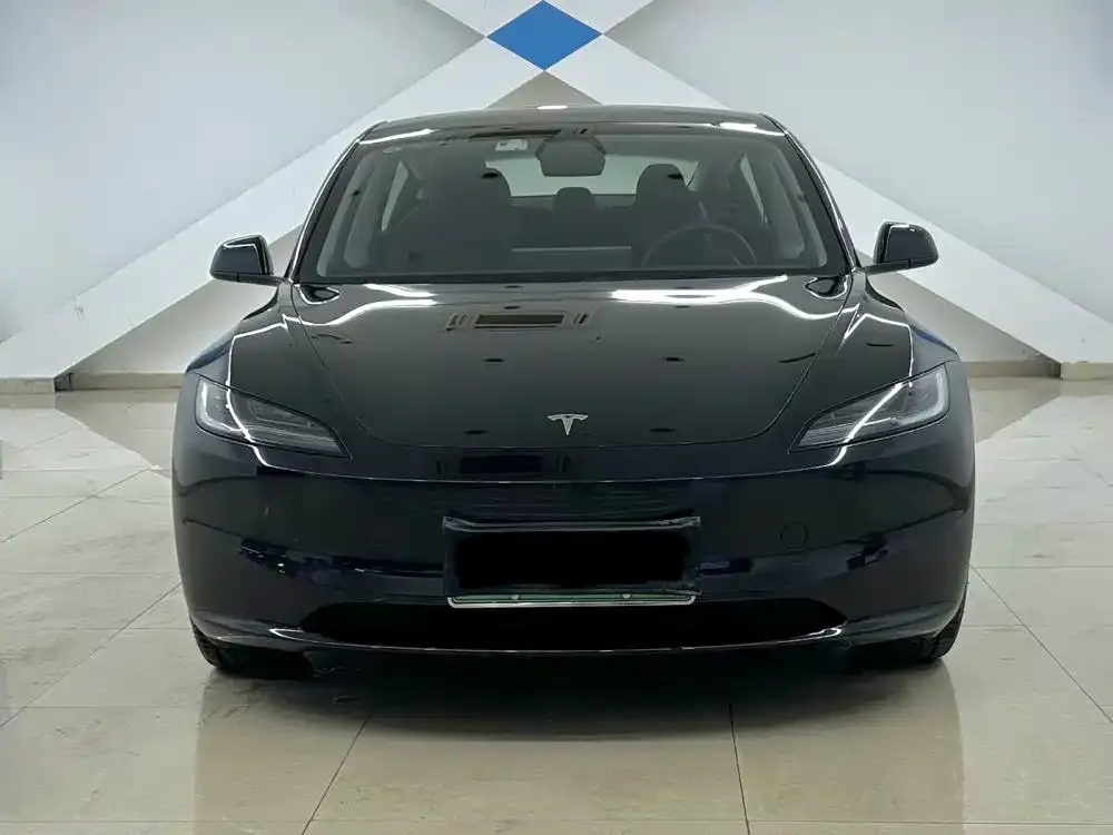 Tesla Model 3 — фото 3