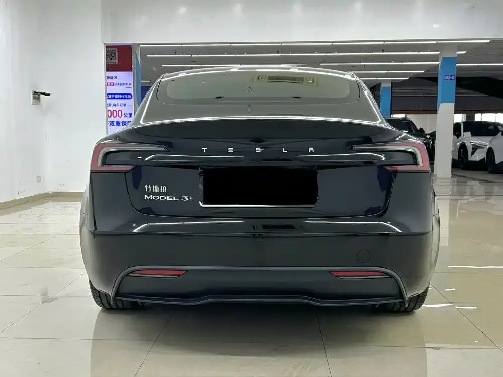 Tesla Model 3 — фото 2