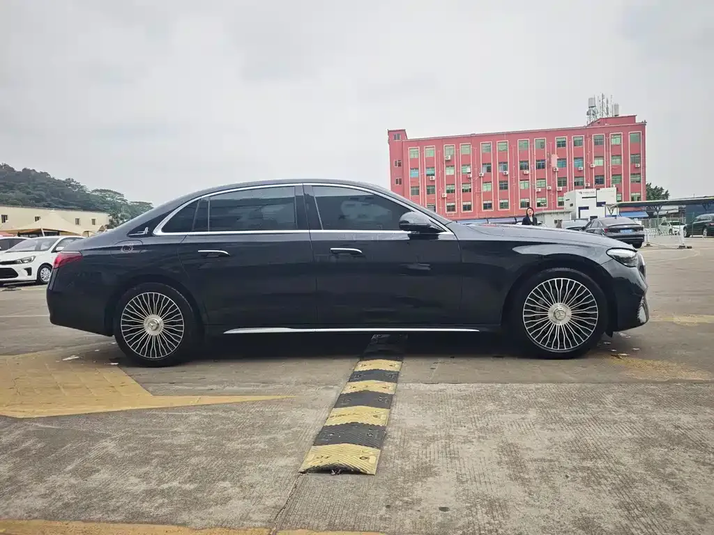 Mercedes-Benz E-Class 2024 из CN, фото 8