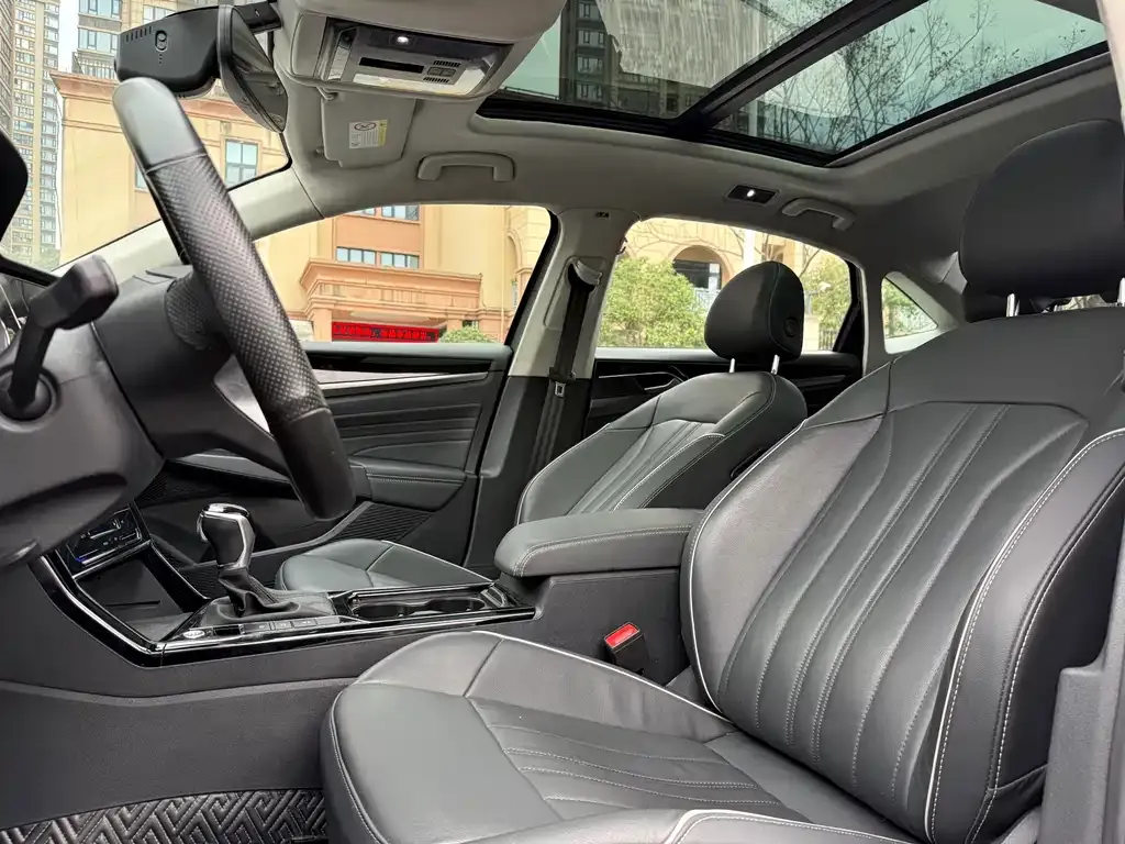 Volkswagen Passat — фото 2
