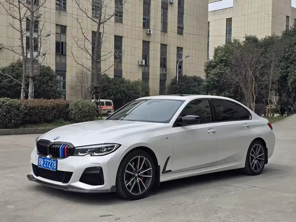BMW 3 Series — фото 1