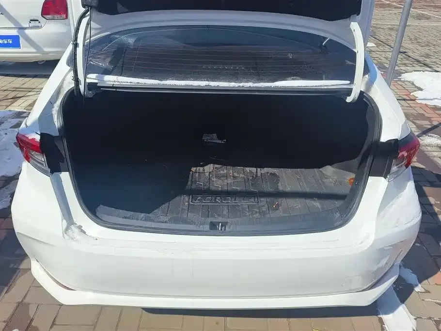 Toyota Corolla 2023 из CN, фото 7