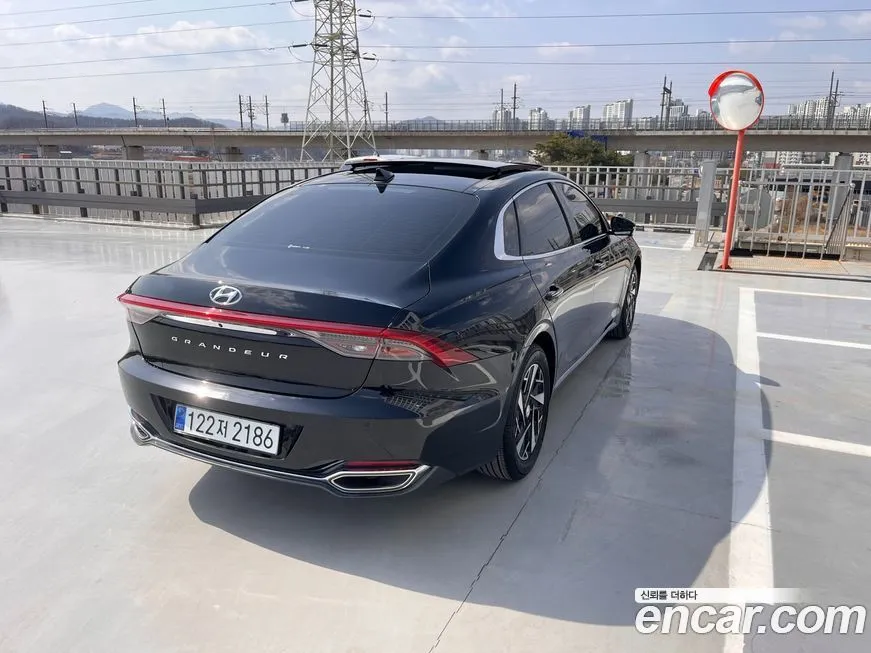 Hyundai Grandeur — фото 10
