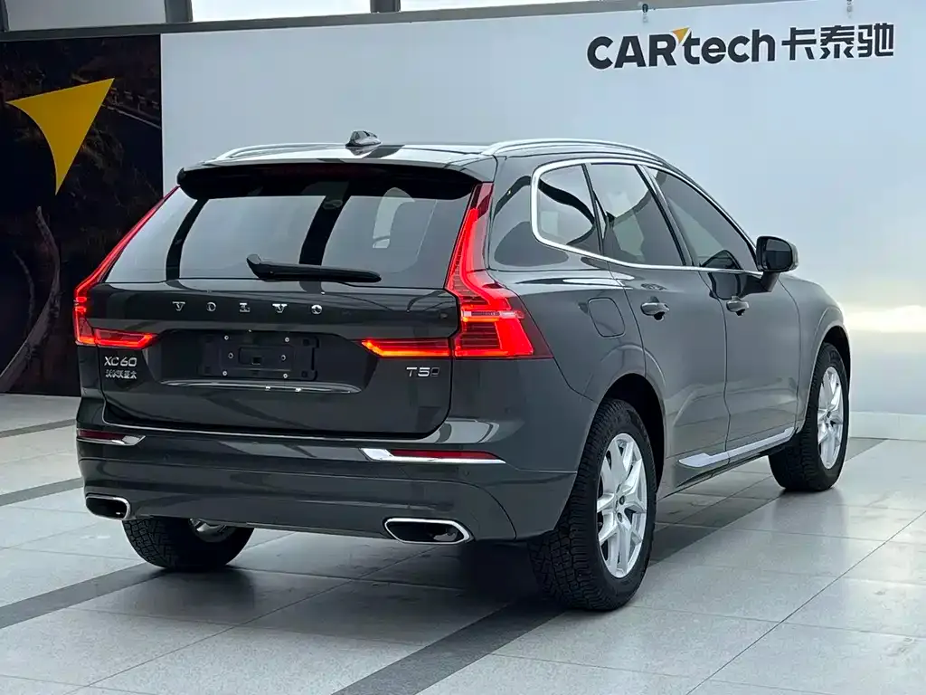 Volvo XC60 — фото 4
