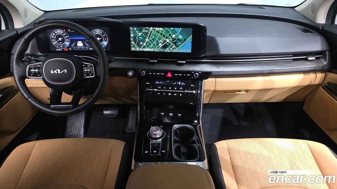 Kia Carnival — фото 10