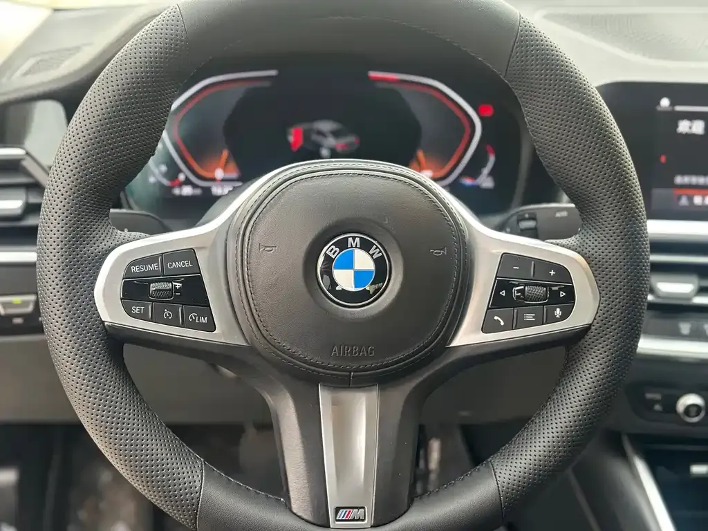 BMW 3 Series 2022 из CN, фото 2