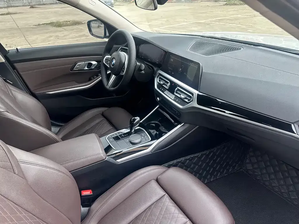 BMW 3 Series 2022 из CN, фото 5