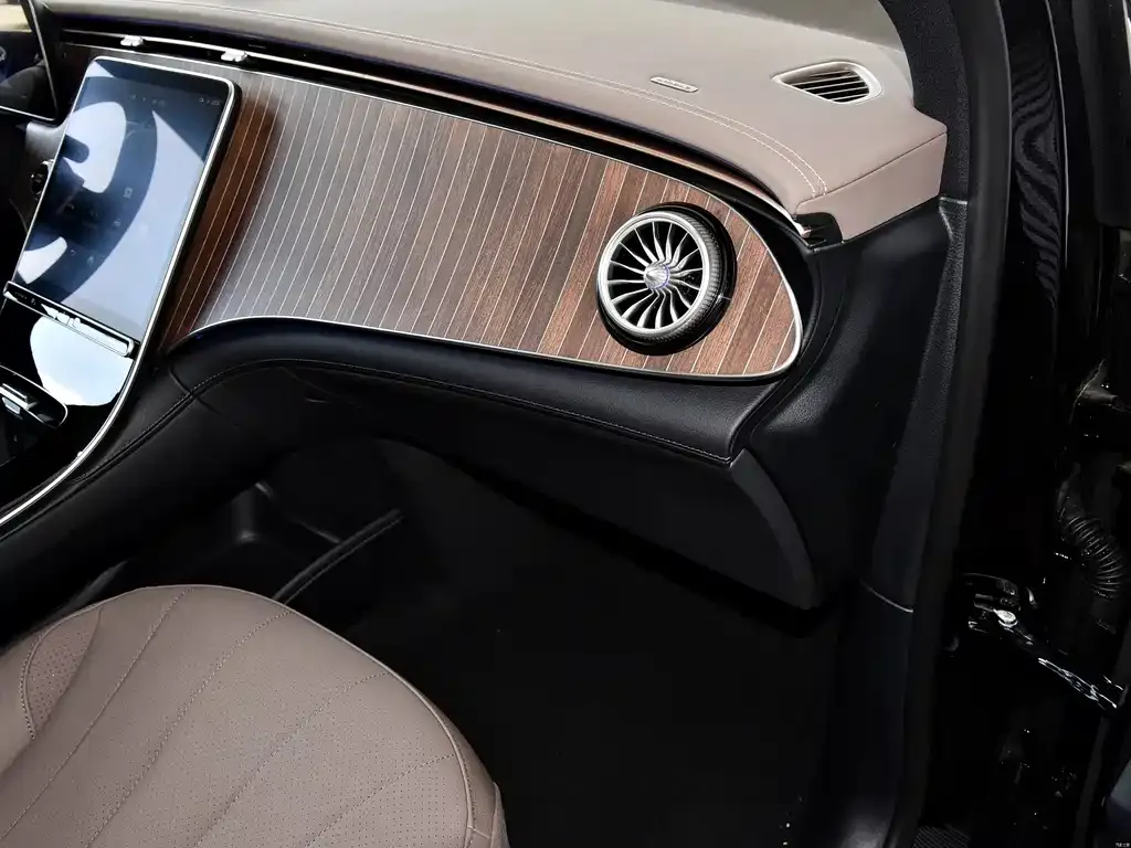 Mercedes-Benz EQE SUV 2025 из CN, фото 5