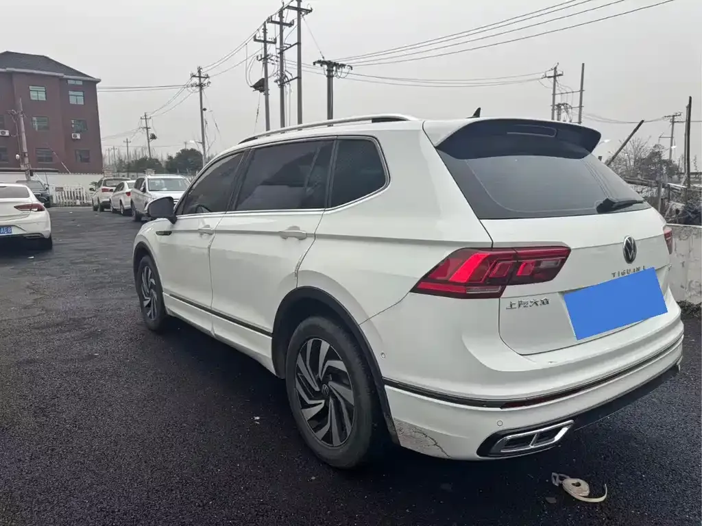 Volkswagen Tiguan L 2024 из CN, фото 7