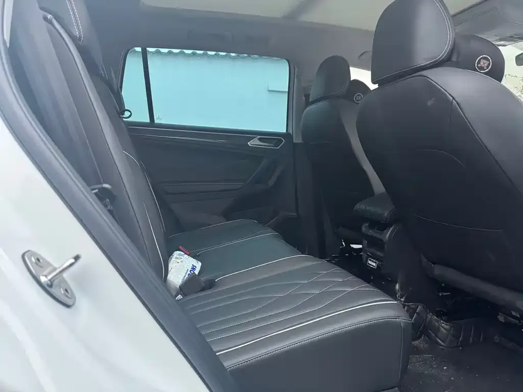 Volkswagen Tiguan L 2024 из CN, фото 8