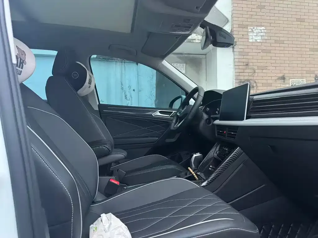 Volkswagen Tiguan L 2024 из CN, фото 10