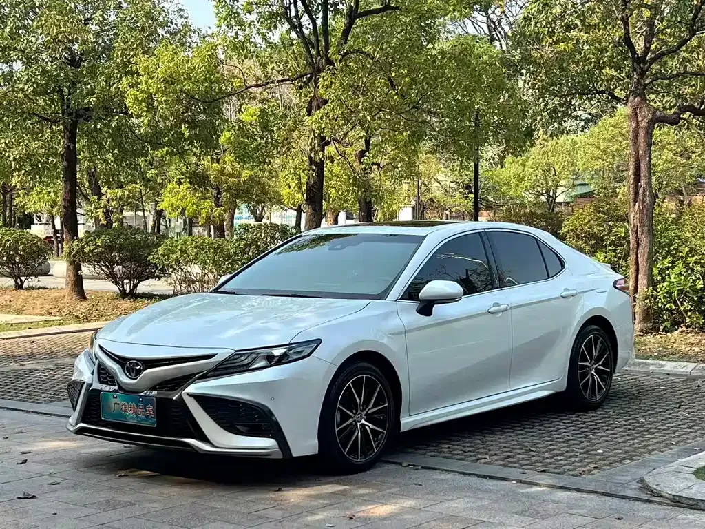 Toyota Camry 2022 из CN, фото 1