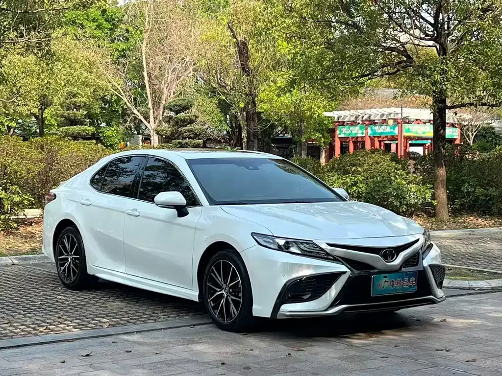 Toyota Camry 2022 из CN, фото 8