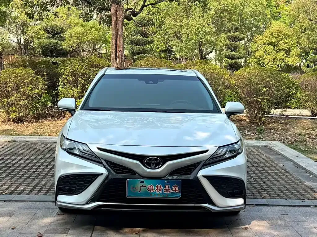 Toyota Camry 2022 из CN, фото 6