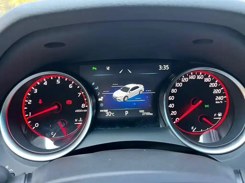 Toyota Camry 2022 из CN, фото 2