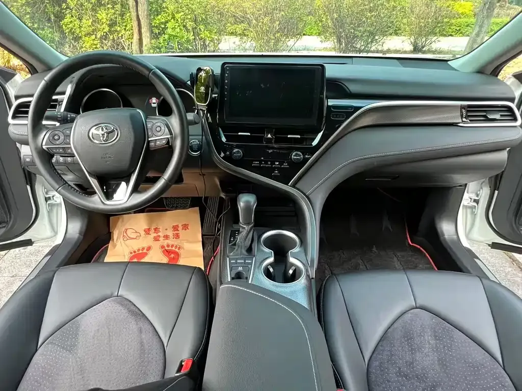 Toyota Camry 2022 из CN, фото 5