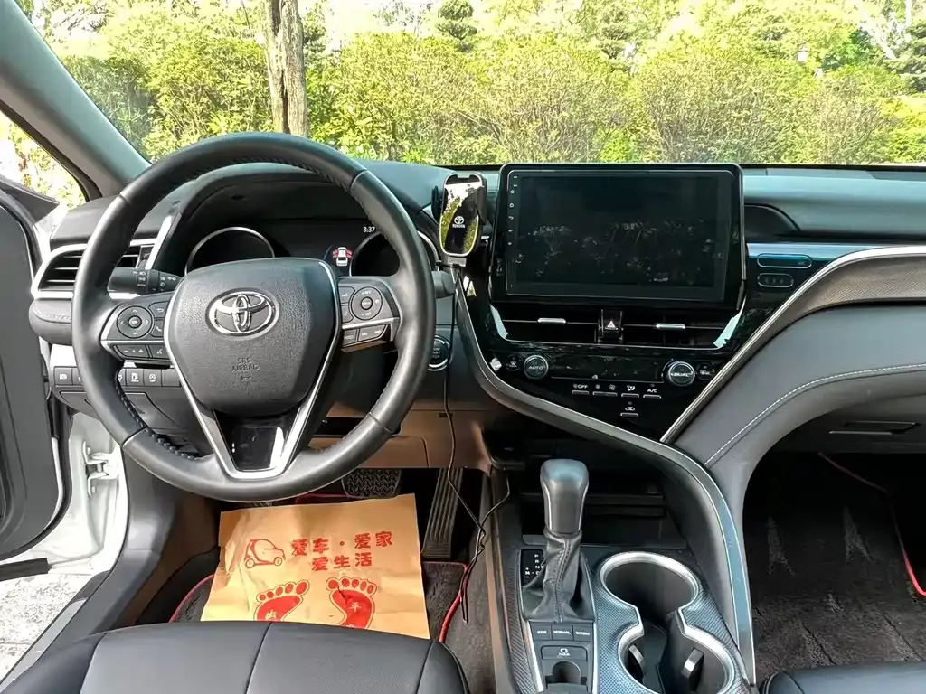 Toyota Camry 2022 из CN, фото 10