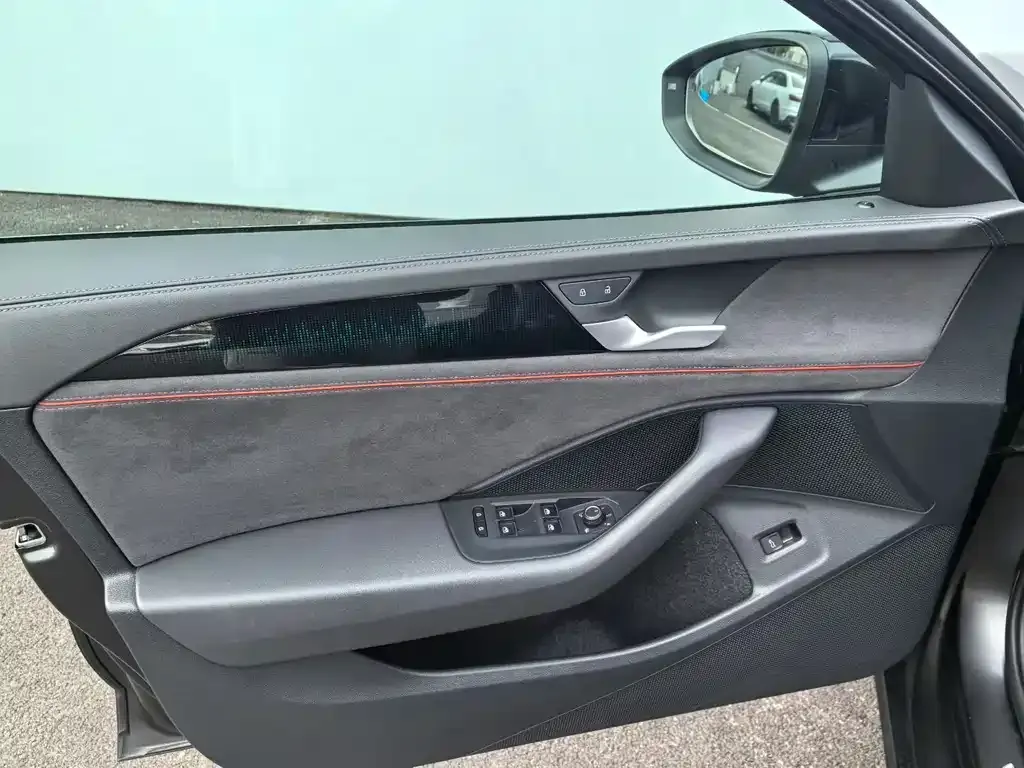 Volkswagen Magotan 2025 из CN, фото 3