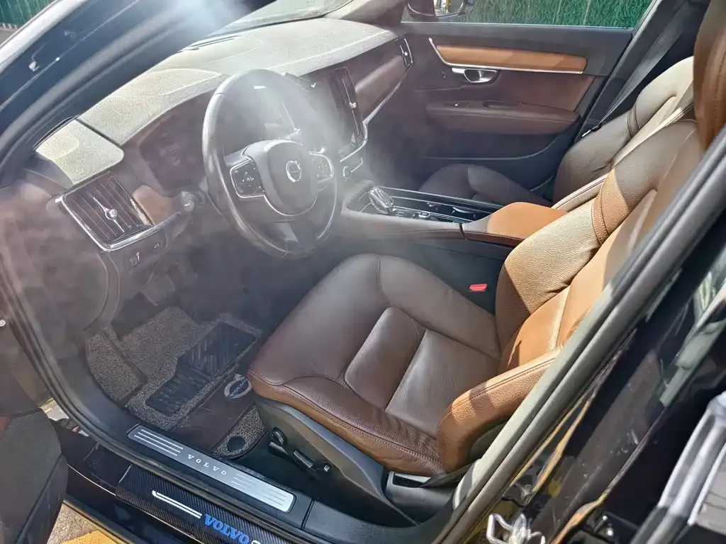 Volvo S90 2022 из CN, фото 9