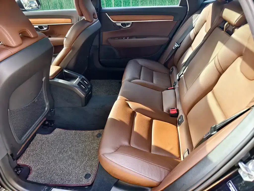 Volvo S90 2022 из CN, фото 2