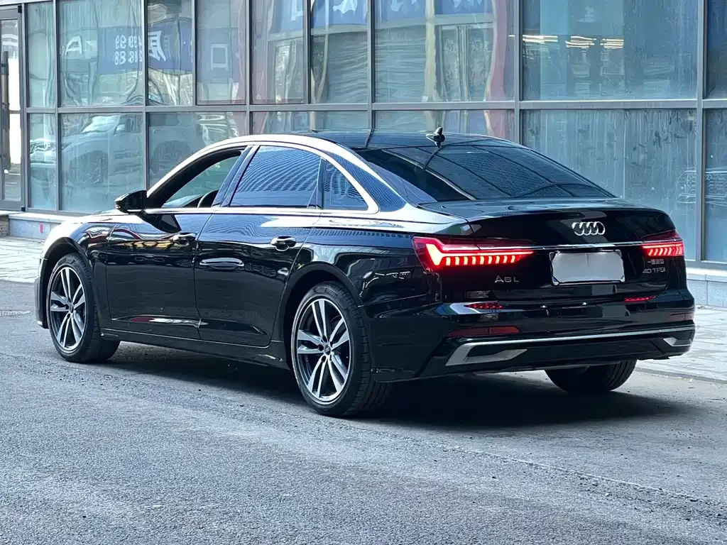 Audi A6L 2024 из CN, фото 5