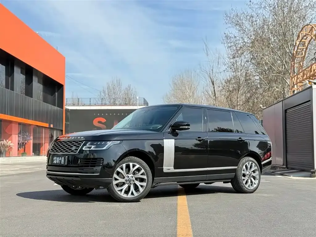 Land Rover Range Rover — фото 1