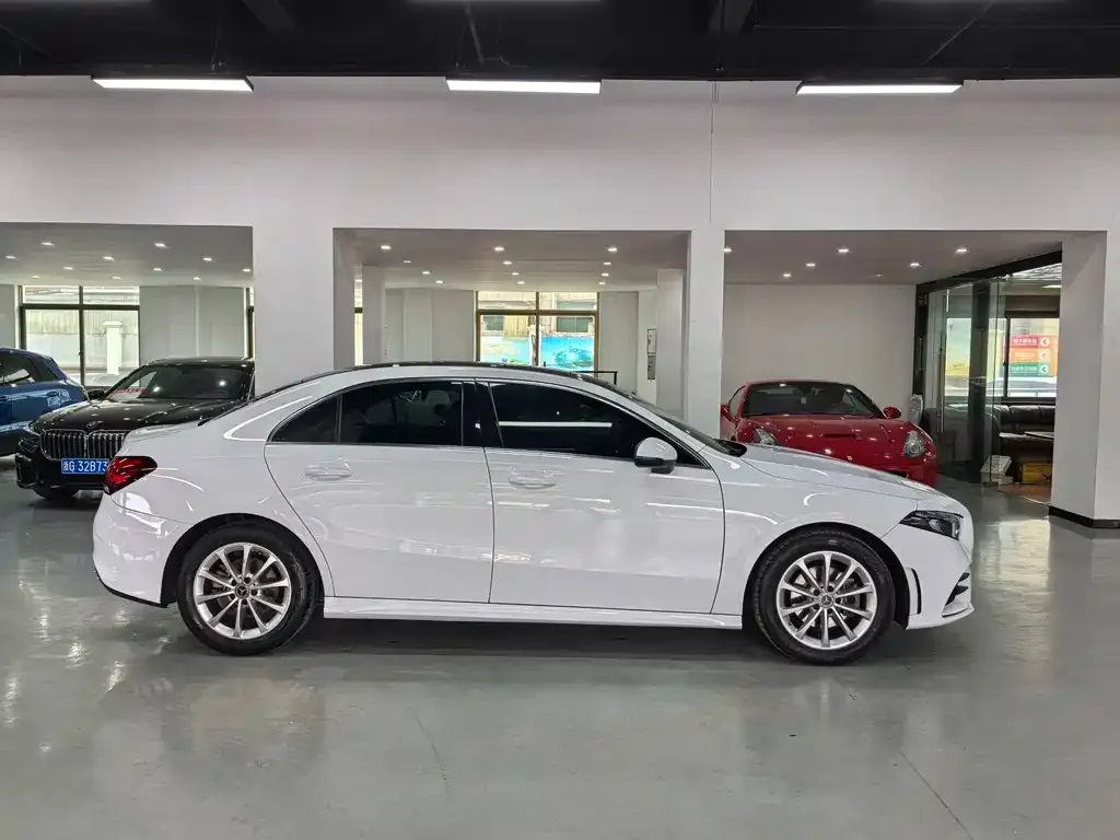 Mercedes-Benz A-Class 2021 из CN, фото 3