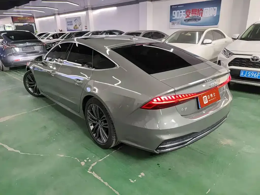Audi A7 — фото 9