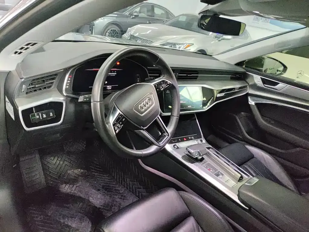 Audi A7 — фото 7
