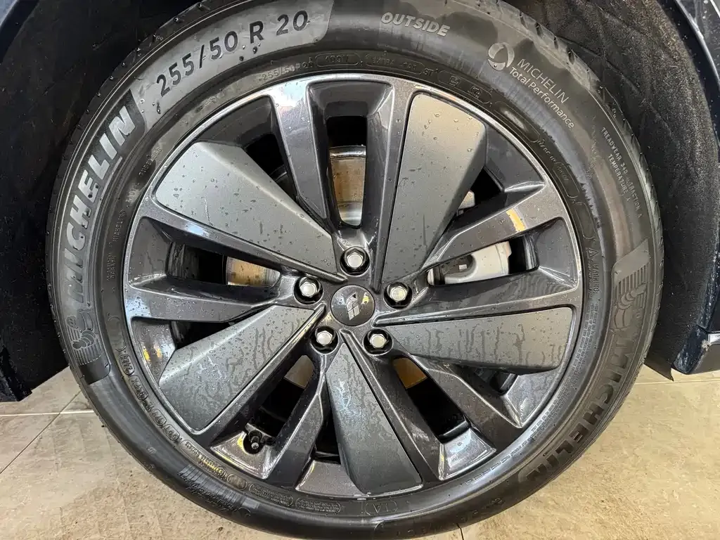 Li Auto Li L8 2025 из CN, фото 7