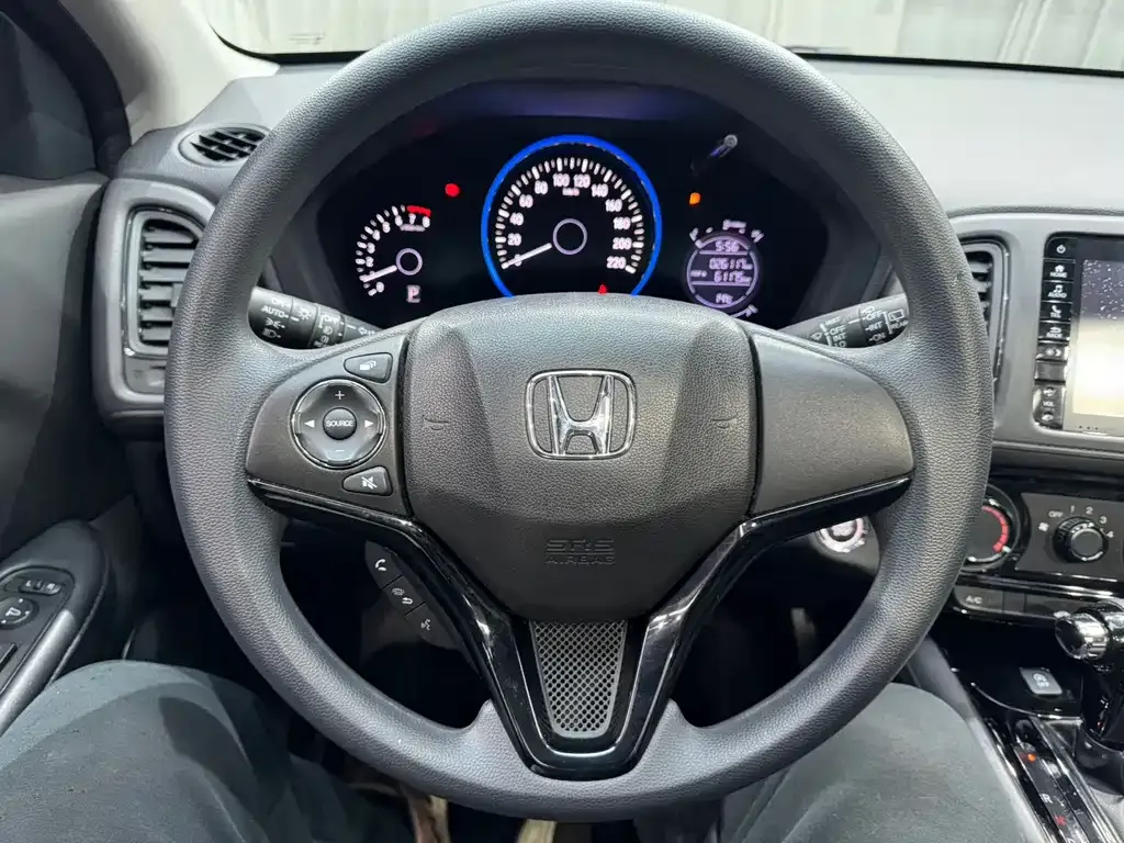 Honda Vezel 2021 из CN, фото 10