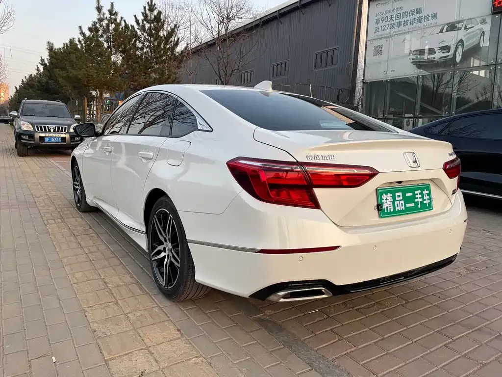 Honda Inspire 2023 из CN, фото 4