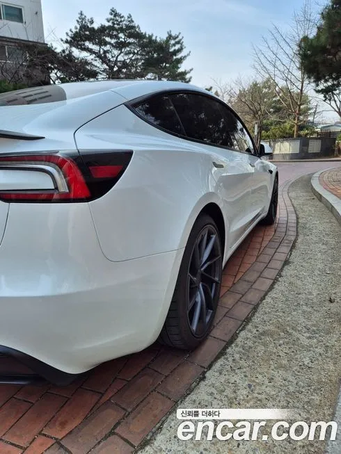 Tesla Model 3 2025 из KR, фото 7