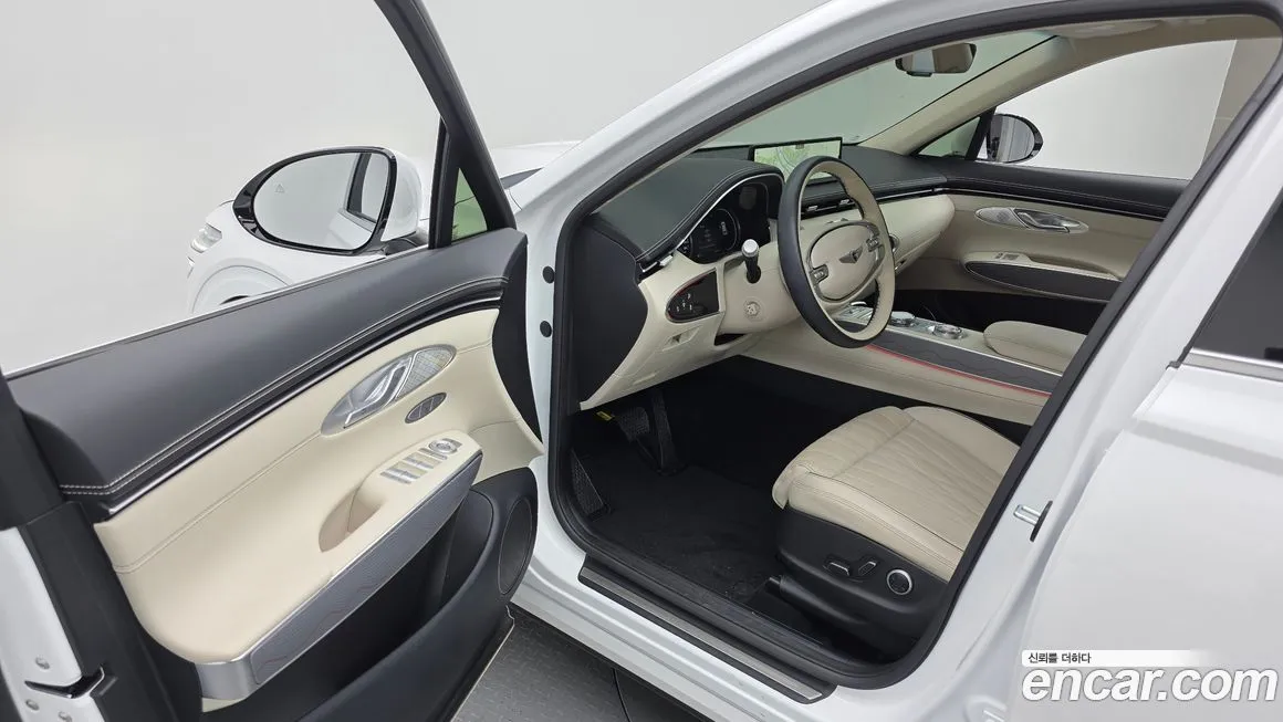 Genesis GV70 2024 из KR, фото 8