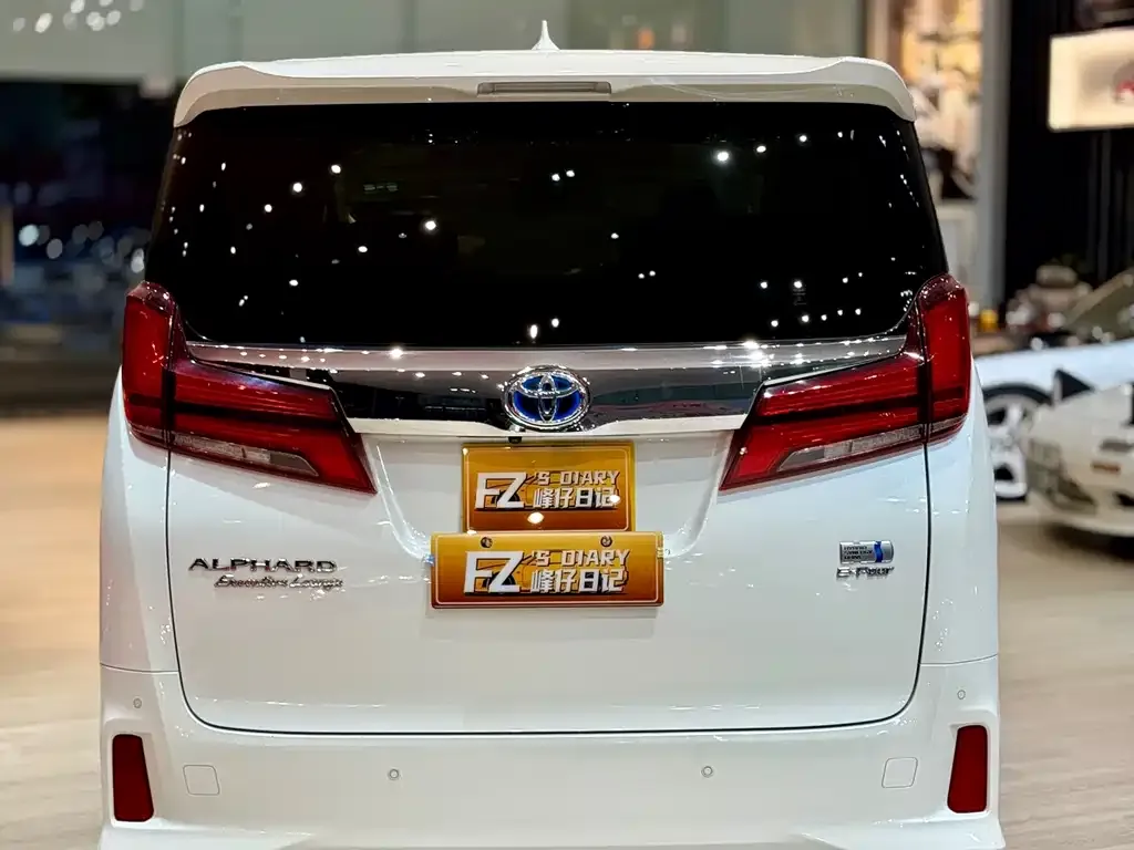 Toyota Alphard 2025 из CN, фото 10