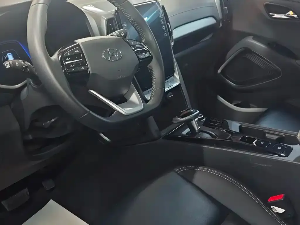 Hyundai ix35 2023 из CN, фото 2