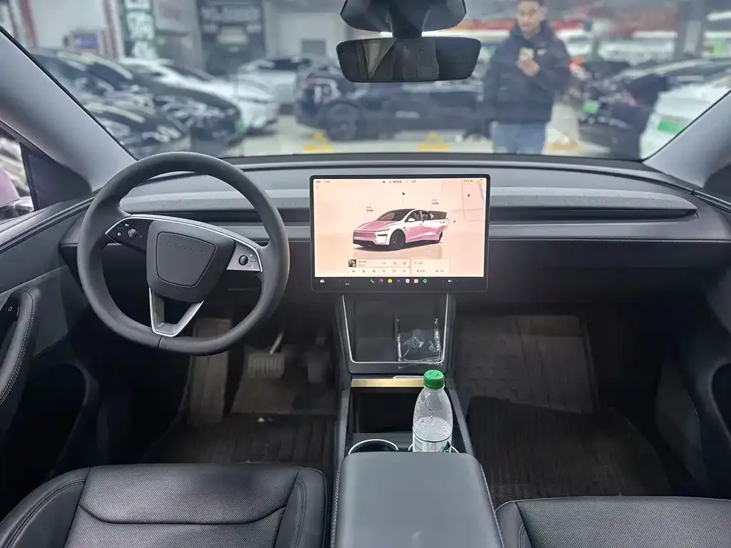 Tesla Model Y 2025 из CN, фото 9