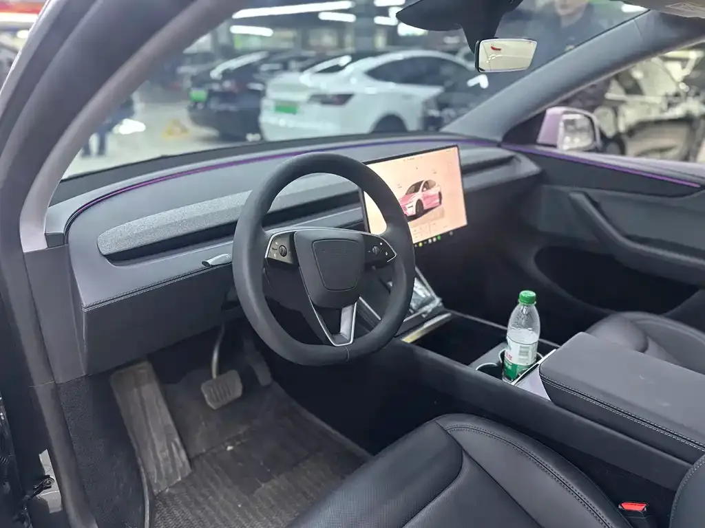 Tesla Model Y 2025 из CN, фото 7